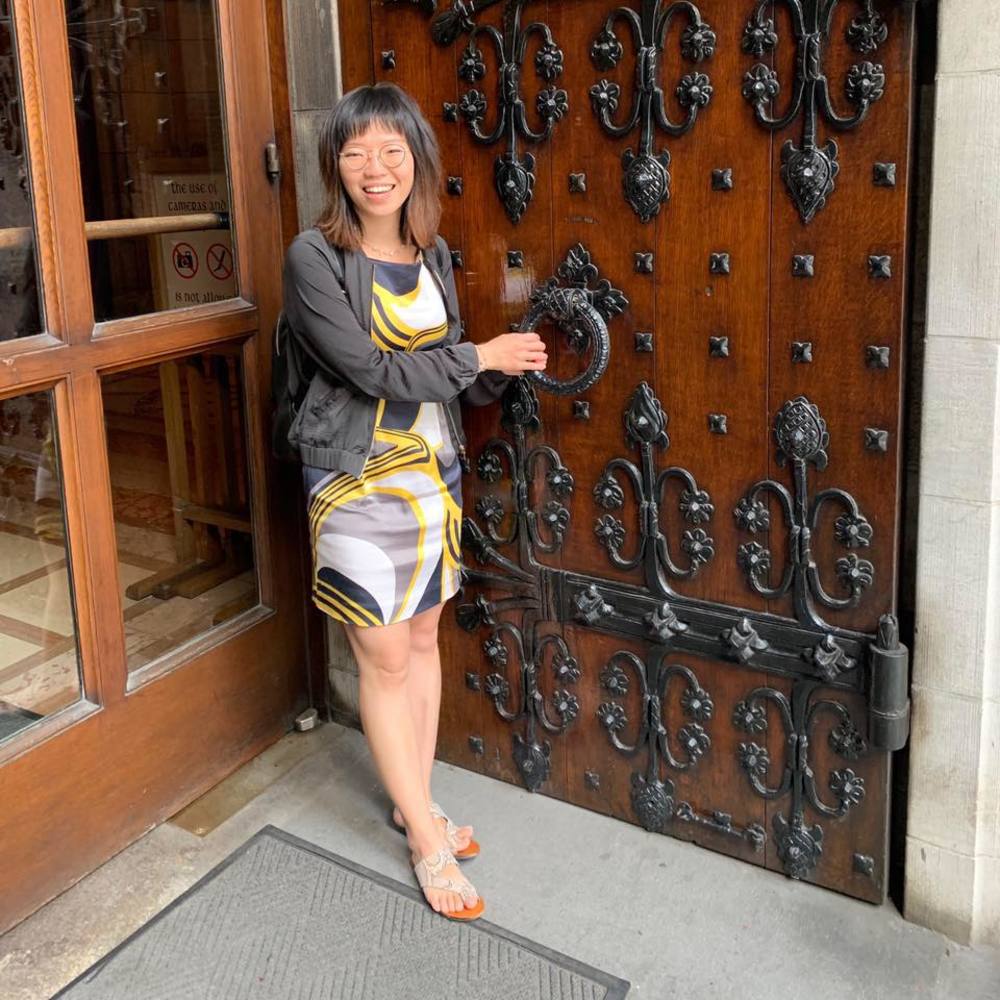 Meet your Posher, Vicky